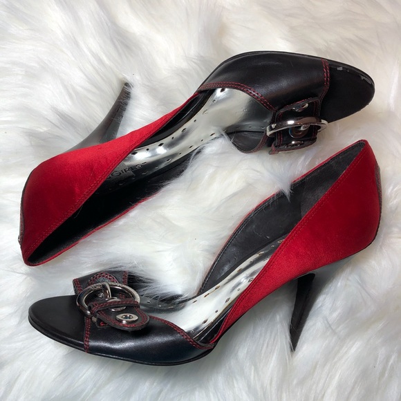 BCBGirls Peptoe Heels. - NWOT - Picture 2 of 10